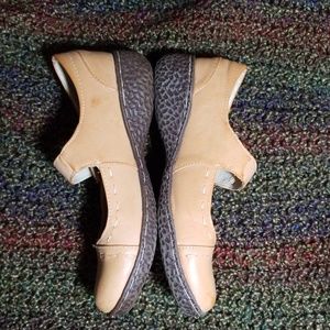 heavenly soles mary jane shoes